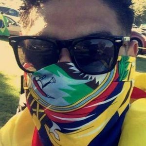 Meet your Posher, Christopher